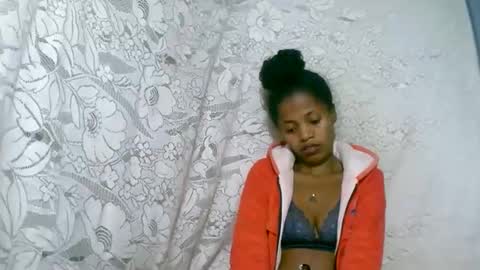 Snapshot of rosiahot1 chatting on 12-14-25, 04:40 rosia online show from 12-14-25, 04:40