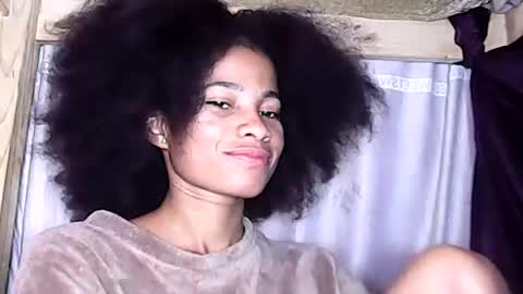 Snapshot of rosie6601 chatting on 07-24-26, 05:00 rosie6601 online show from 07-24-26, 05:00