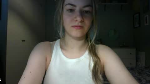 Snapshot of rosie_june chatting on 05-05-26, 06:43 Rosie online show from 05-05-26, 06:43