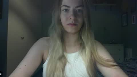 Snapshot of rosie_june chatting on 05-07-26, 06:41 Rosie online show from 05-07-26, 06:41