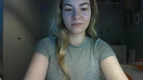 Snapshot of rosie_june chatting on 06-08-26, 06:36 Rosie online show from 06-08-26, 06:36