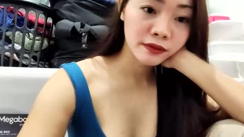 Snapshot of rosiemarzt chatting on 03-15-26, 01:28 Rosie online show from 03-15-26, 01:28