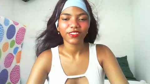 Snapshot of ross_saky chatting on 09-15-25, 07:03 ross_saky online show from 09-15-25, 07:03