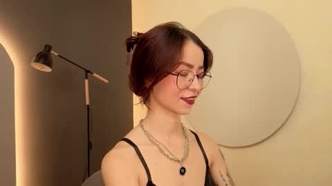 Miss Rosse online show from 10-20-25, 02:28