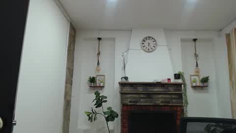 Snapshot of rosse_meyer chatting on 10-17-25, 06:32 MY NAME IS ROSSE online show from 10-17-25, 06:32