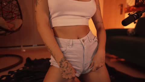 Rossey online show from 03-10-25, 02:17