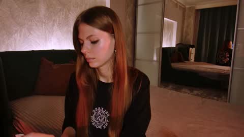 rosy_black_ online show from 02-03-25, 05:24