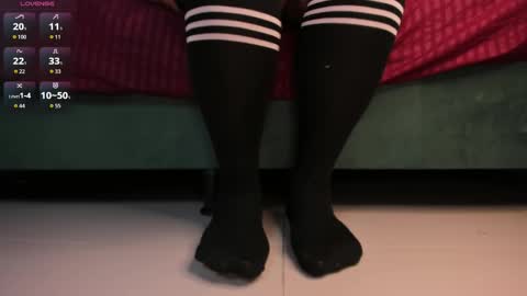 Snapshot of rosyejones chatting on 10-02-25, 02:29 rosyejones online show from 10-02-25, 02:29