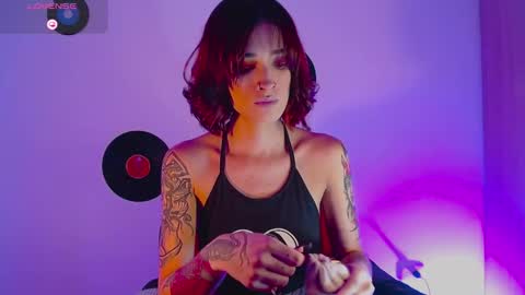 Snapshot of rot_wallace chatting on 10-13-25, 10:43 rot_wallace online show from 10-13-25, 10:43