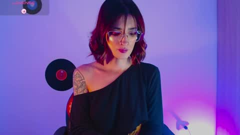 Snapshot of rot_wallace chatting on 10-21-25, 12:44 rot_wallace online show from 10-21-25, 12:44