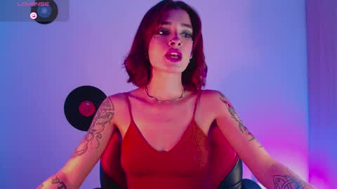 Snapshot of rot_wallace chatting on 10-27-25, 11:09 rot_wallace online show from 10-27-25, 11:09