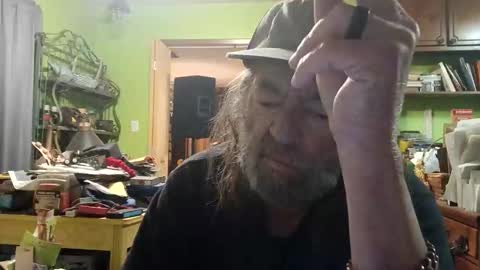 Snapshot of rotorranch chatting on 03-16-26, 12:06 rotorranch online show from 03-16-26, 12:06