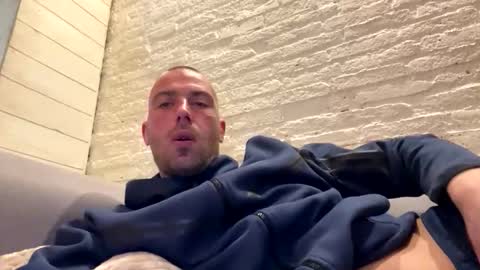 rotteei1 online show from 10-25-25, 10:34