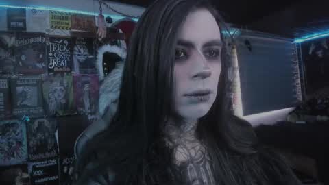 Snapshot of rotten_dreams chatting on 02-08-26, 02:42 rot online show from 02-08-26, 02:42