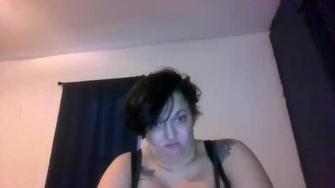 Snapshot of roughandwet28 chatting on 12-22-25, 10:07 No More Vanilla online show from 12-22-25, 10:07