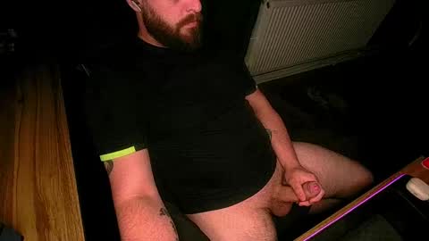 Snapshot of roughwonder chatting on 06-01-26, 06:37 Luke online show from 06-01-26, 06:37