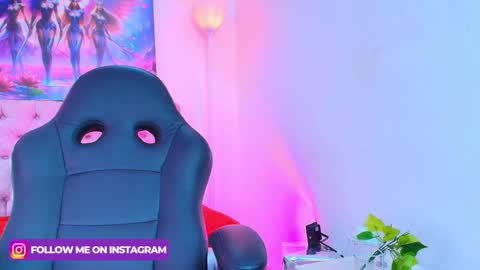  JESSY ROULY online show from 01-24-25, 10:41