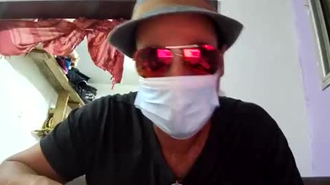 round1fiight online show from 10-15-25, 07:14