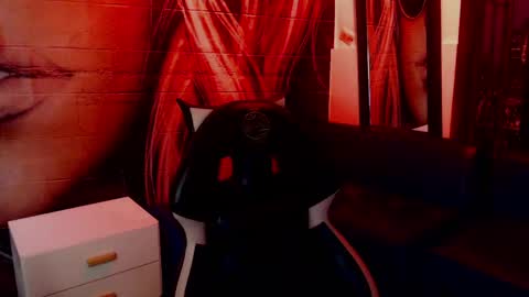 rouse darkk online show from 04-19-26, 06:10