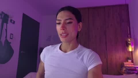 Snapshot of rouse_leon chatting on 06-08-26, 08:53 Rouse leon online show from 06-08-26, 08:53