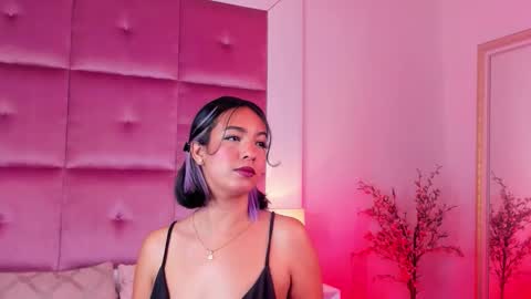 rousewhitte online show from 11-25-25, 02:17