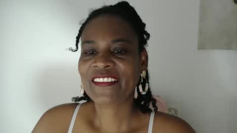 luxa online show from 04-22-26, 12:39