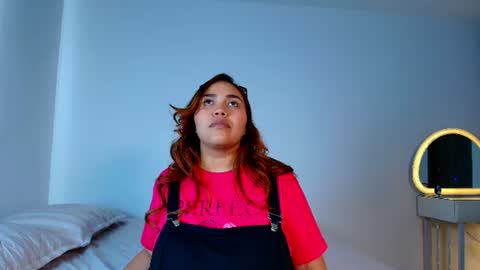 Snapshot of rousrossell_4 chatting on 06-17-26, 07:37 Call me Rous online show from 06-17-26, 07:37