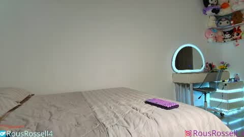 Snapshot of rousrossell_4 chatting on 07-29-26, 05:00 Call me Rous online show from 07-29-26, 05:00