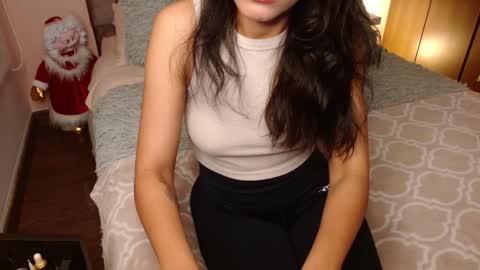 Snapshot of rouss_henao chatting on 12-24-24, 01:28 Rouss marie henao online show from 12-24-24, 01:28