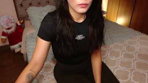 Snapshot of rouss_henao chatting on 01-05-25, 04:14 Rouss marie henao online show from 01-05-25, 04:14