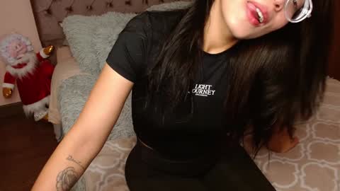 Snapshot of rouss_henao chatting on 01-05-25, 07:17 Rouss marie henao online show from 01-05-25, 07:17
