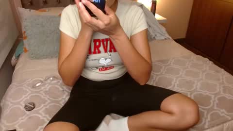 Snapshot of rouss_henao chatting on 02-08-25, 09:35 Rouss marie henao online show from 02-08-25, 09:35