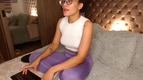 Snapshot of rouss_henao chatting on 03-04-25, 09:00 Rouss marie henao online show from 03-04-25, 09:00