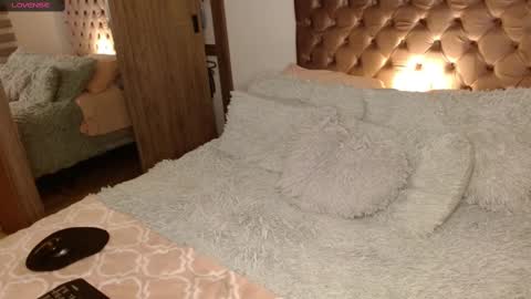 Snapshot of rouss_henao chatting on 03-09-25, 01:46 Rouss marie henao online show from 03-09-25, 01:46
