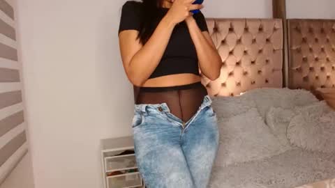Snapshot of rouss_henao chatting on 10-13-25, 10:48 Rouss marie henao online show from 10-13-25, 10:48