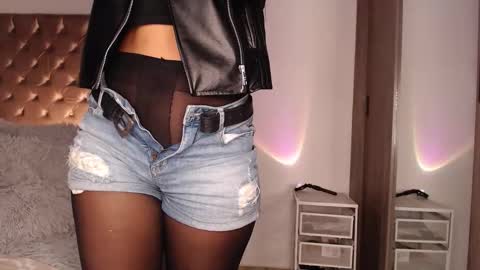 Snapshot of rouss_henao chatting on 10-19-25, 09:32 Rouss marie henao online show from 10-19-25, 09:32