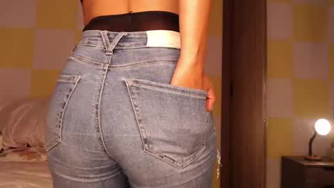 Rouss marie henao  online show from 05-20-26, 03:34
