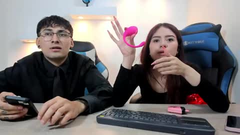 rousse_n_kenji online show from 05-17-26, 06:48