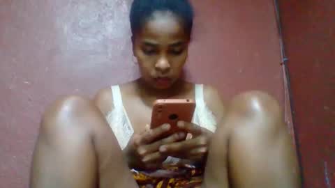 rovaelyah online show from 10-30-25, 09:44