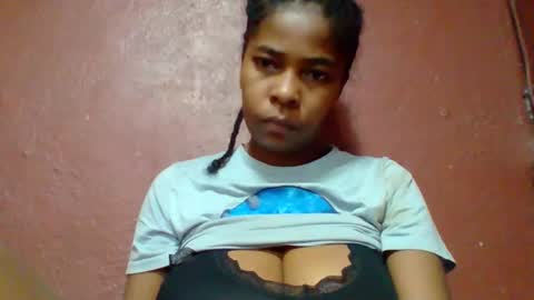 rovaelyah online show from 04-21-26, 02:37