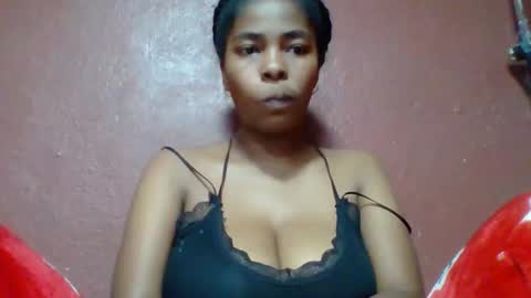 Snapshot of rovaelyah chatting on 04-27-26, 06:44 rovaelyah online show from 04-27-26, 06:44