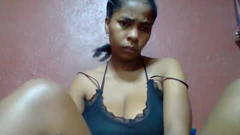 Snapshot of rovaelyah chatting on 05-06-26, 02:29 rovaelyah online show from 05-06-26, 02:29