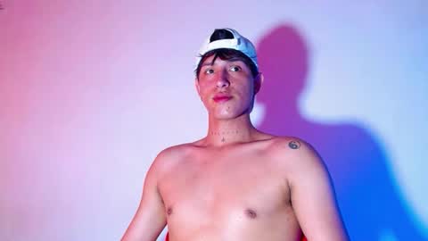 Snapshot of rowanboy23 chatting on 01-11-26, 03:50 rowanboy23 online show from 01-11-26, 03:50