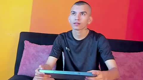 Rowan online show from 09-26-25, 11:58