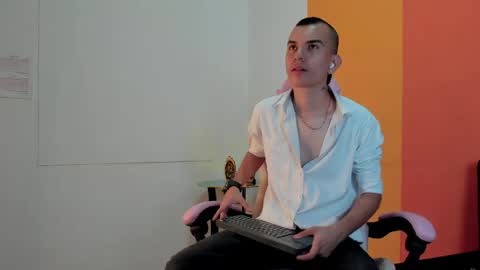 Rowan online show from 04-19-26, 05:34