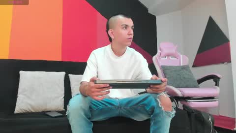 Rowan online show from 07-08-26, 11:15