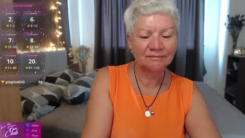 Snapshot of roxana_brooks chatting on 05-25-26, 11:44 Roxana online show from 05-25-26, 11:44