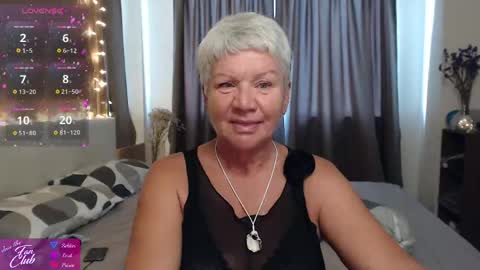 Snapshot of roxana_brooks chatting on 06-06-26, 12:05 Roxana online show from 06-06-26, 12:05