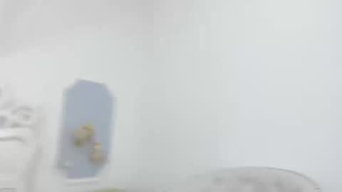 roxana_scott1 online show from 09-26-25, 03:54