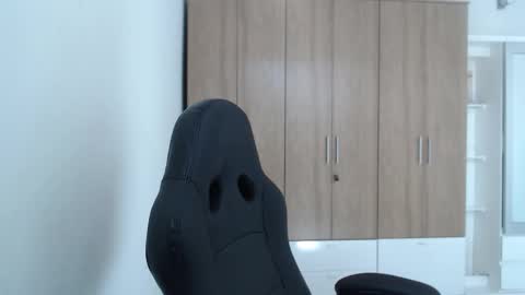 Roxana online show from 12-14-25, 06:12